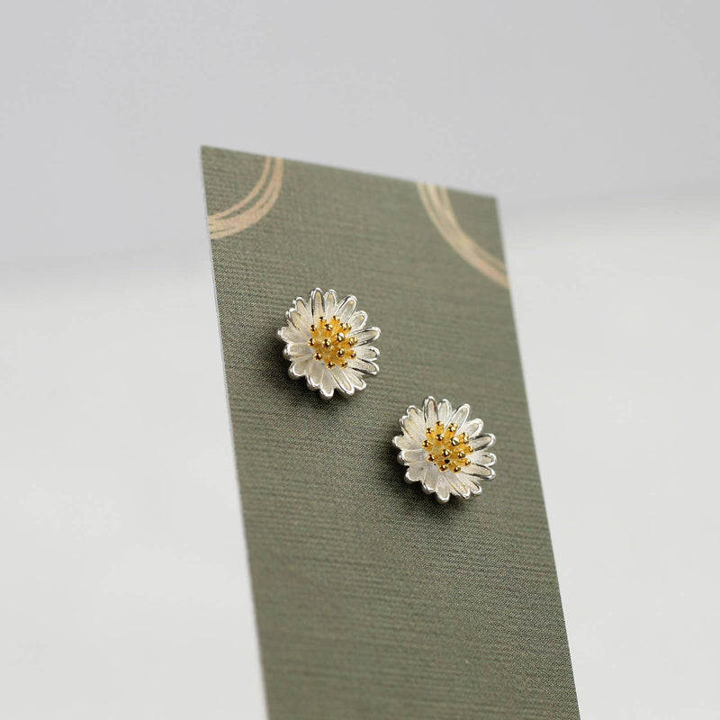 Sterling Silver Daisy stud earrings