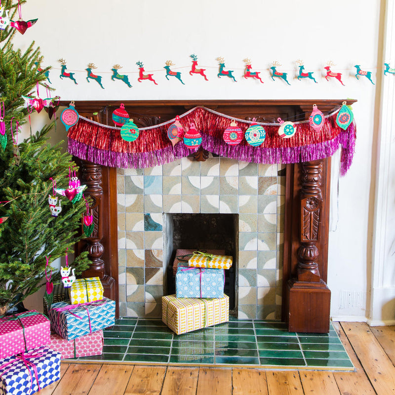 Paper garland - Colourful Reindeer (green & gold antlers)