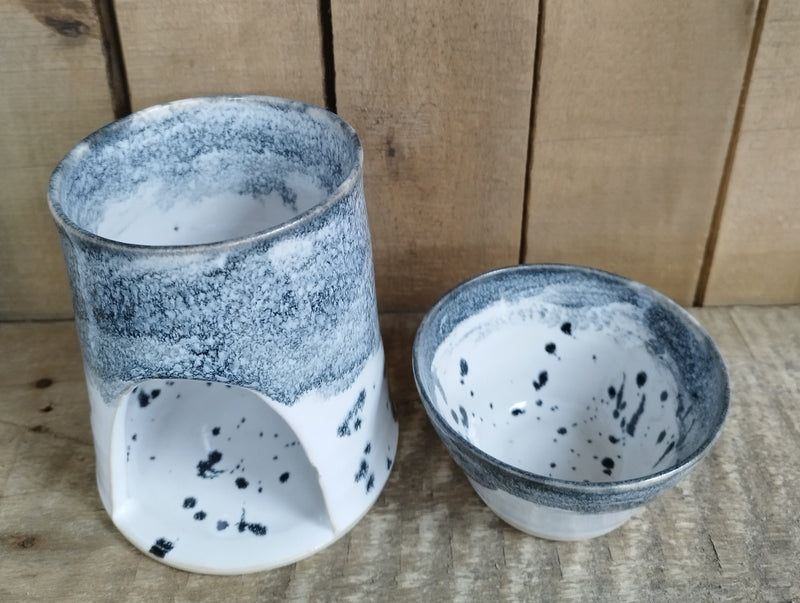 Ceramic wax melt/oil burner - charcoal speckle glaze