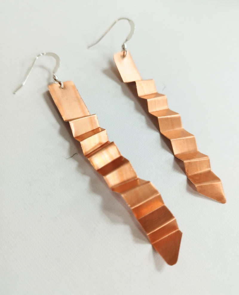 Folder copper mismatch dangle earrings