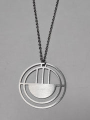 Large circle necklace