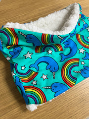 Kid's neck warmer/snood (4-11 years) - rainbow and narwhal design