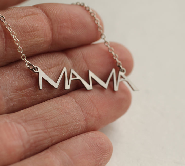 Mama necklace