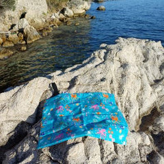 Waterproof sit mat - Ocean Glow print