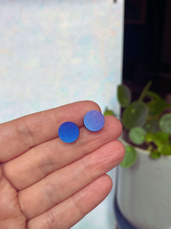 Ombre wooden studs - triangle or circle