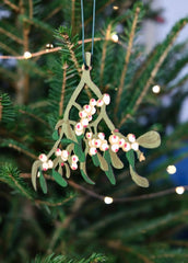 Wooden mistletoe decoration (single pack)
