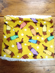 Kid's neck warmer/snood (4-11 years) - dachshund design