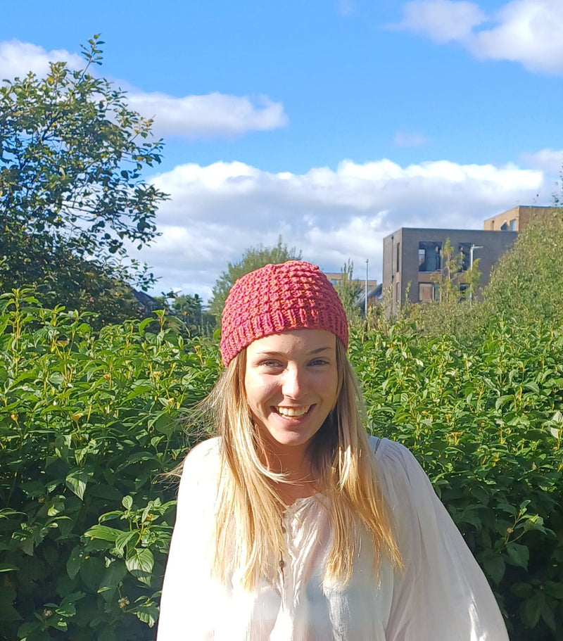 Hand knitted lightweight cotton adult hat in Brick design - pink and orange