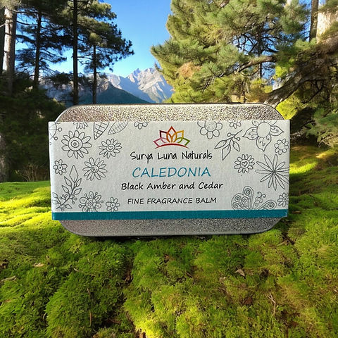 Solid fragrance - Caledonia (Black Amber & Cedar)