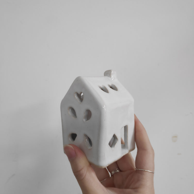 House tealight holder - white with heart and petal cut-outs