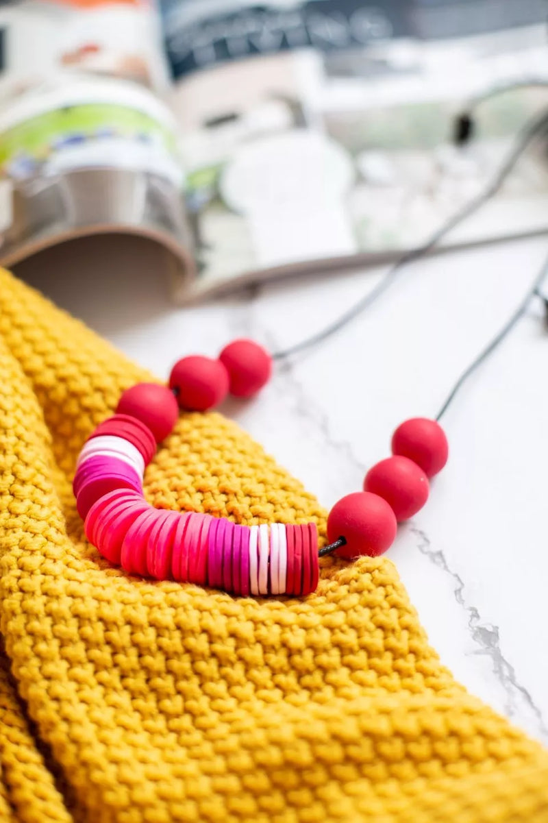 Statement bead necklace - pinks & reds