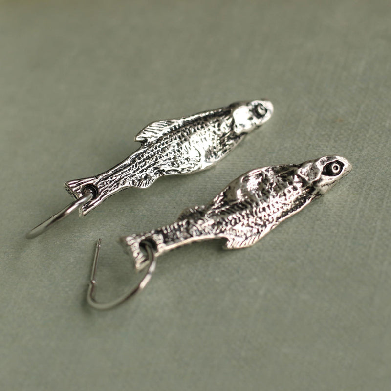 Sardine 'Catch of the Day' hoop earrings