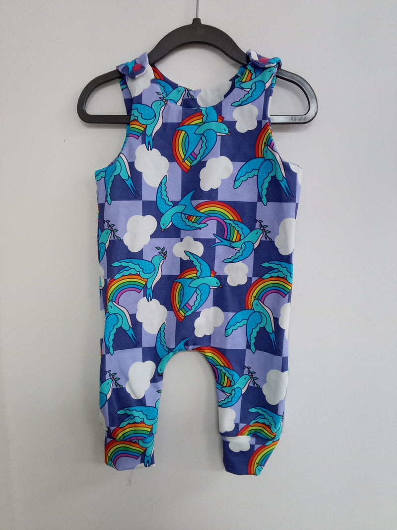 Romper suit - rainbows and birds (0-6 months)