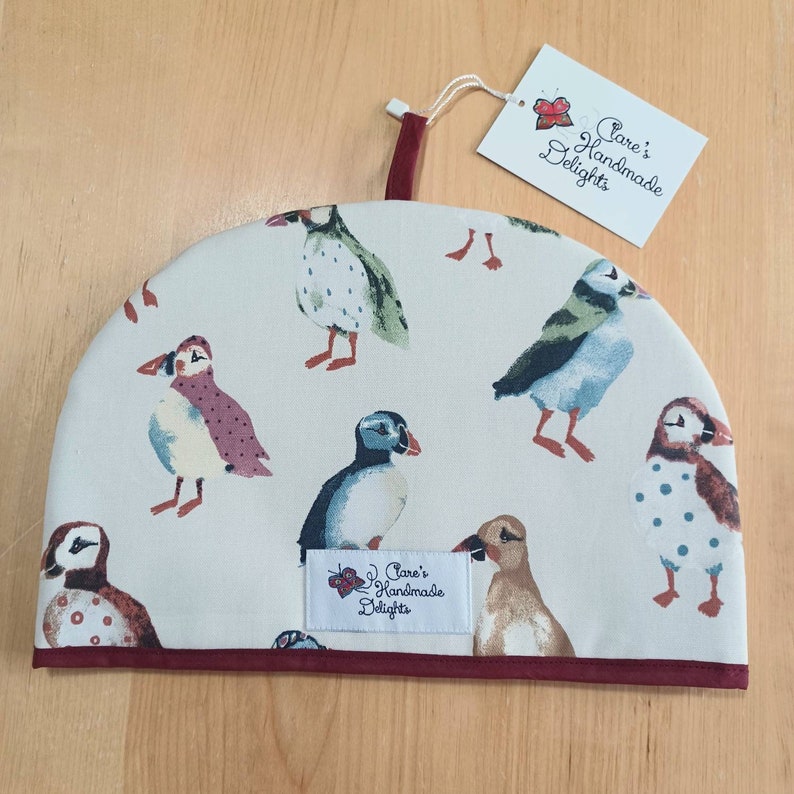 Tea cosy - Puffins fabric (large size with wine binding and Insul Bright® Insulated Wadding)
