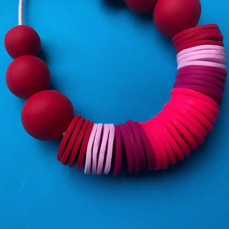 Statement bead necklace - pinks & reds