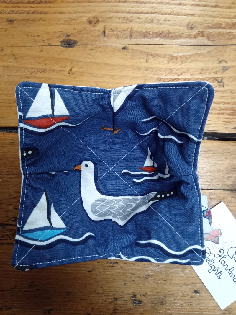 Bowl cosy - Seagulls/blue fabric