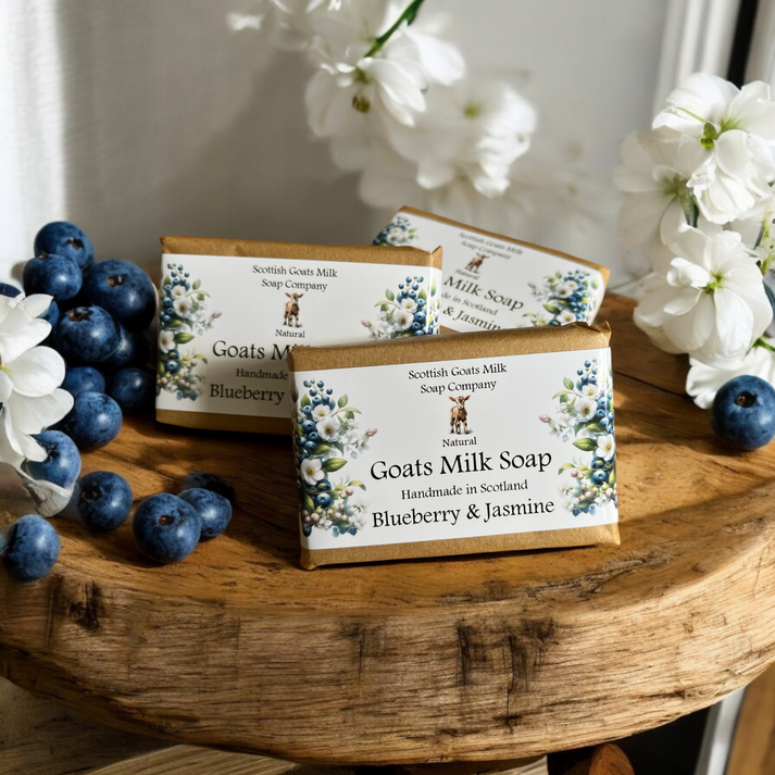 Handmade goats milk soap - Blueberry & Jasmine