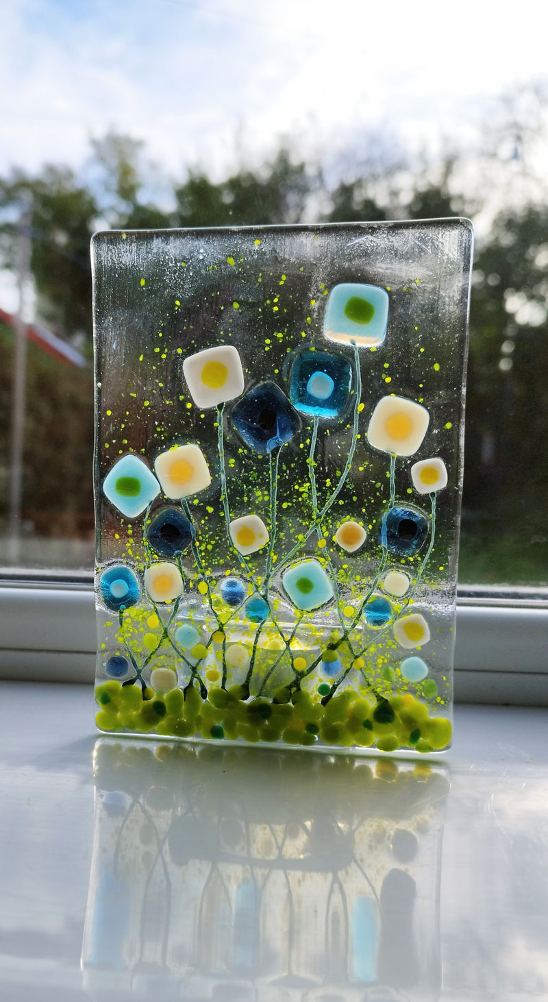 Wildflower glass tealight holder (different colours available)