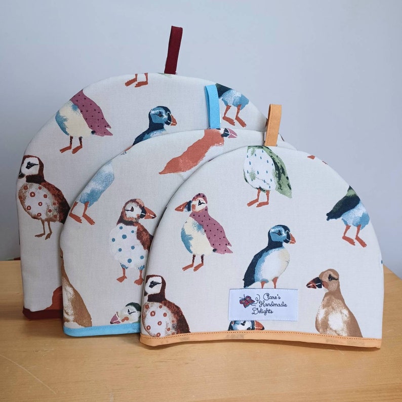 Tea cosy - Puffins fabric (large size with wine binding and Insul Bright® Insulated Wadding)