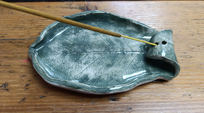 Ceramic leaf shaped incense holder