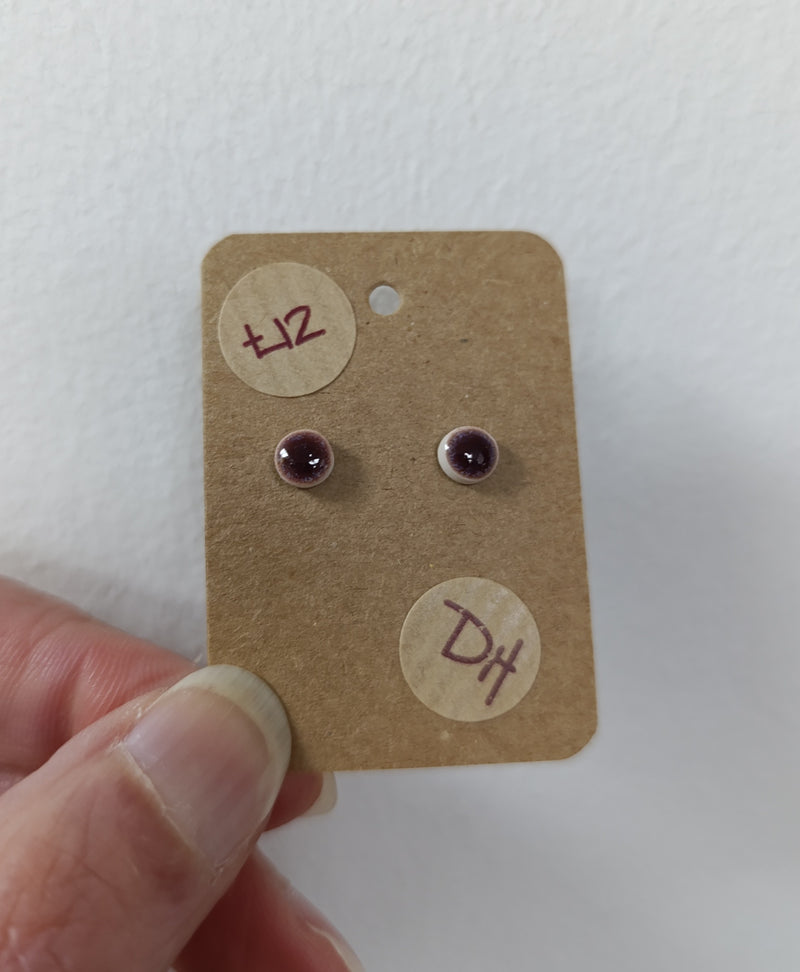 Ceramic plain stud earrings - smallest size, different colours available