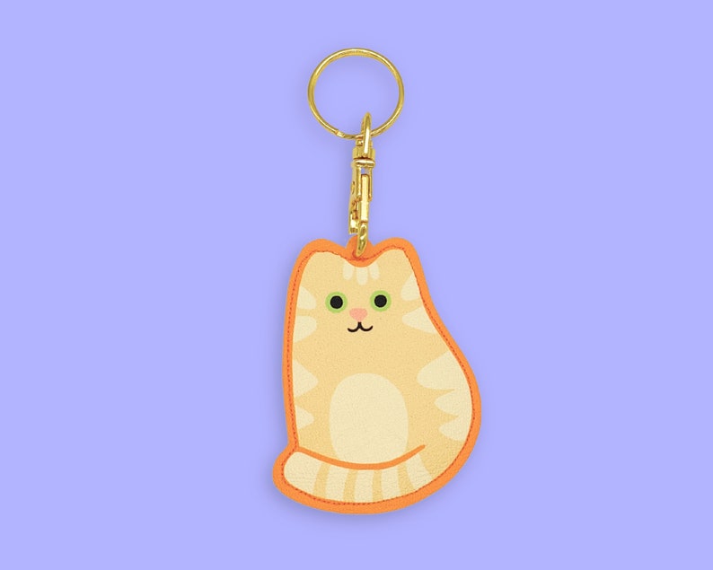 Pale ginger cat faux leather keyring