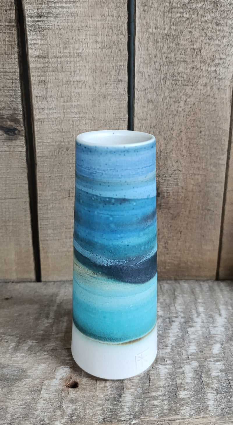 Hebridean Collection stoneware vase (VS147)