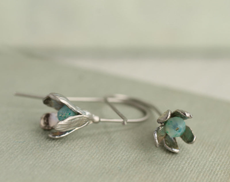 Snowdrop bud earrings