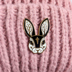 Enamel pin - Fairytale Rabbit (black)