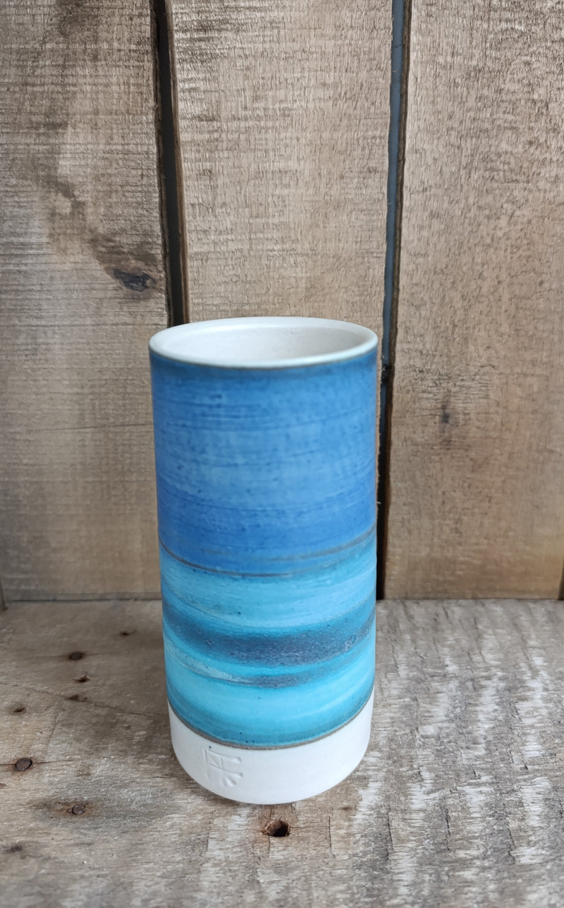 Hebridean Collection stoneware vase (VS140)