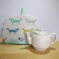Tea cosy - foxy fox fabric (medium size with Insul Bright® Insulated Wadding)