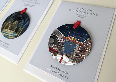 Snowy Barras Market Christmas Decoration with card