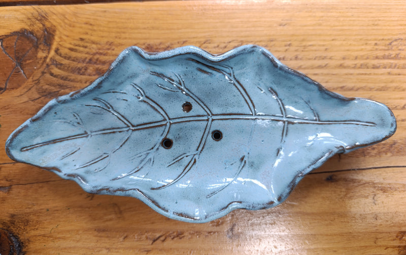 Leaf ceramic soap dish!