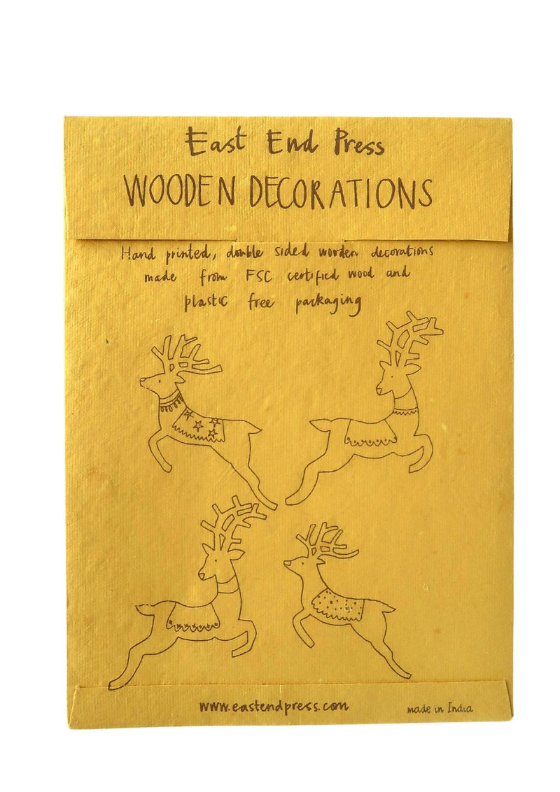 Wooden Reindeer decorations (4-pack)