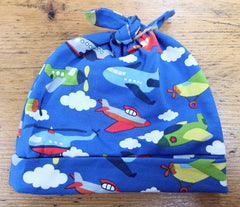 Baby knotted hat - aeroplanes and helicopters