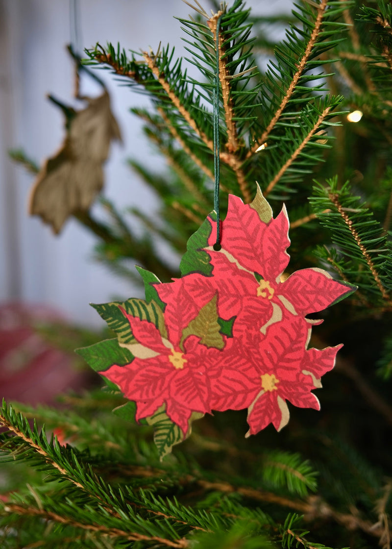Wooden Winter Foliage decorations (4-pack)