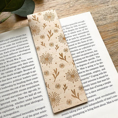 Daisies wooden bookmark