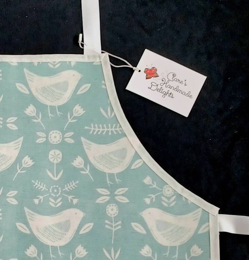 PVC apron – Narvik birds/seafoam print (large/adult size)