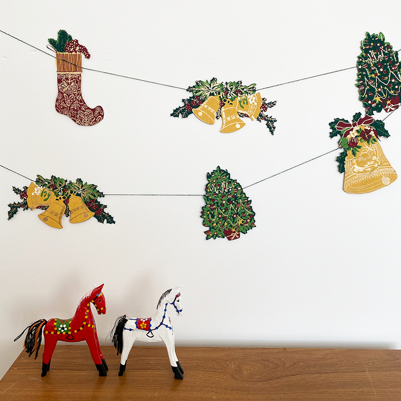 Paper garland - traditional